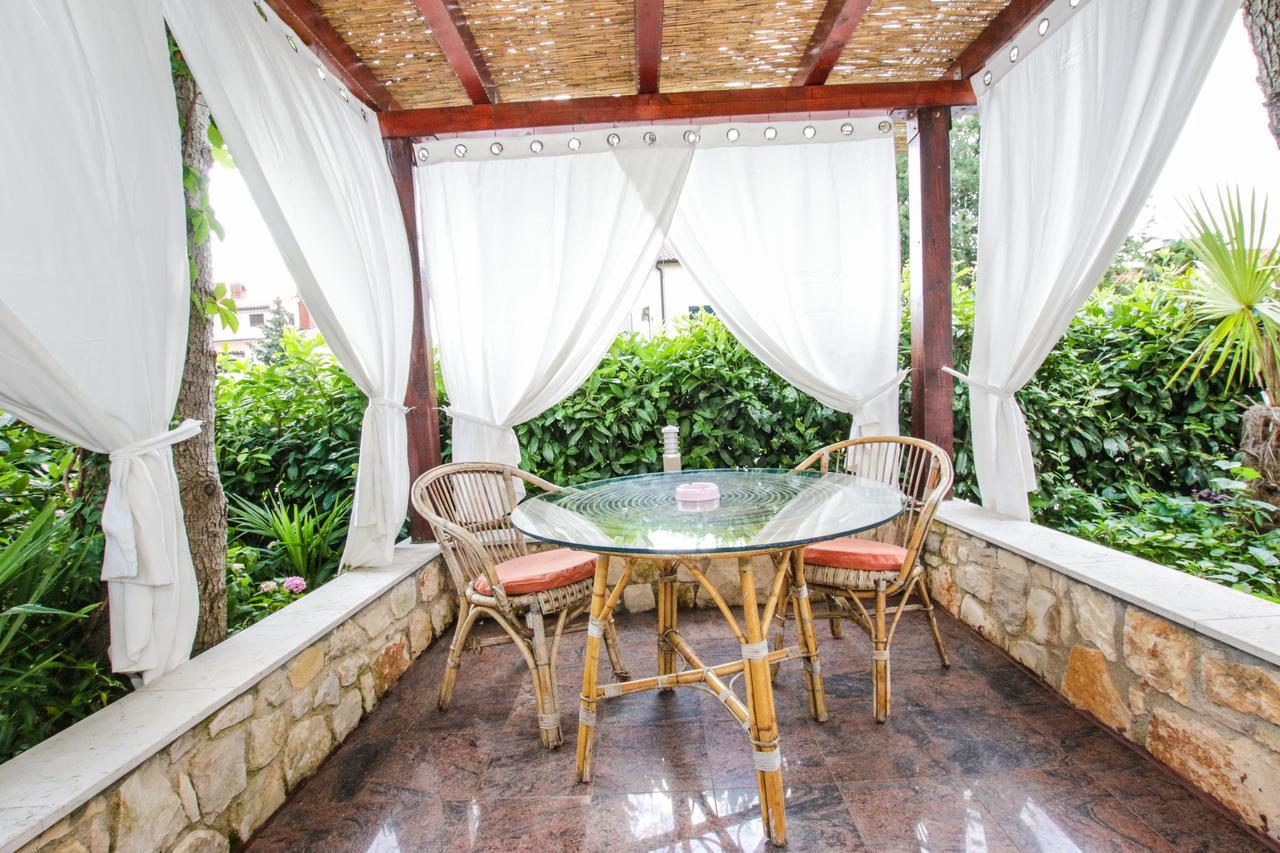 Apartments Finida Porec Exterior photo